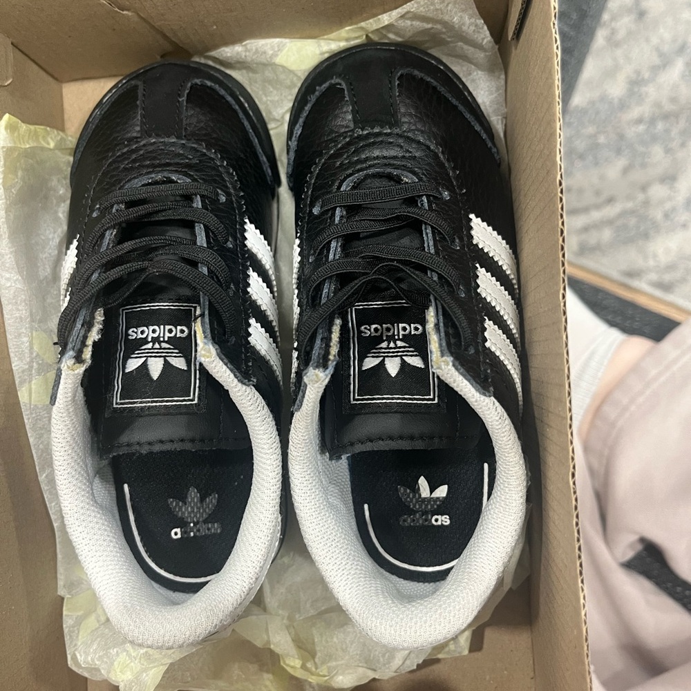 Adidas Samoa I Sneakers - Classic Black and White